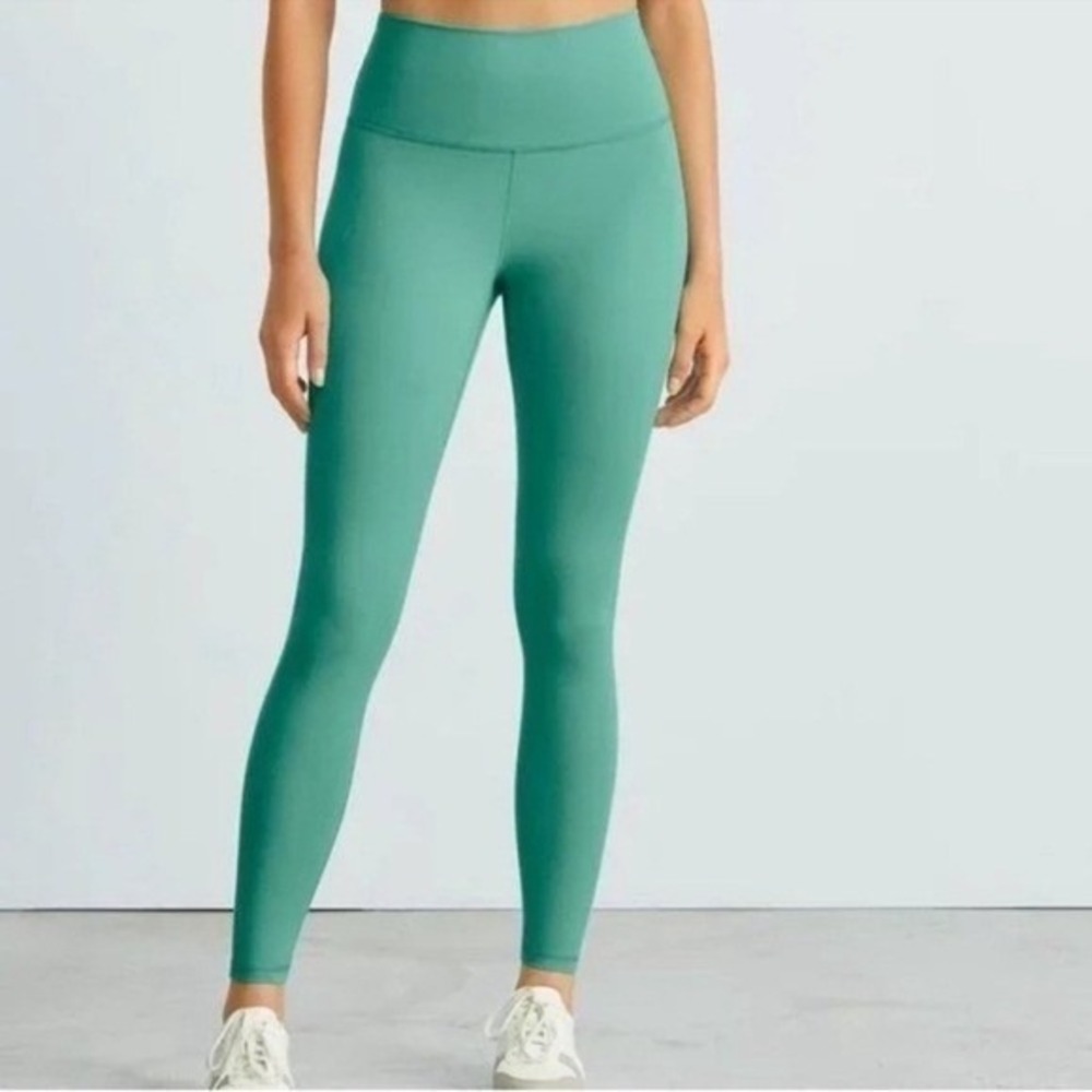 Everlane The Perform‎ Legging Ankle Seamless in Soft Green Size small NEW